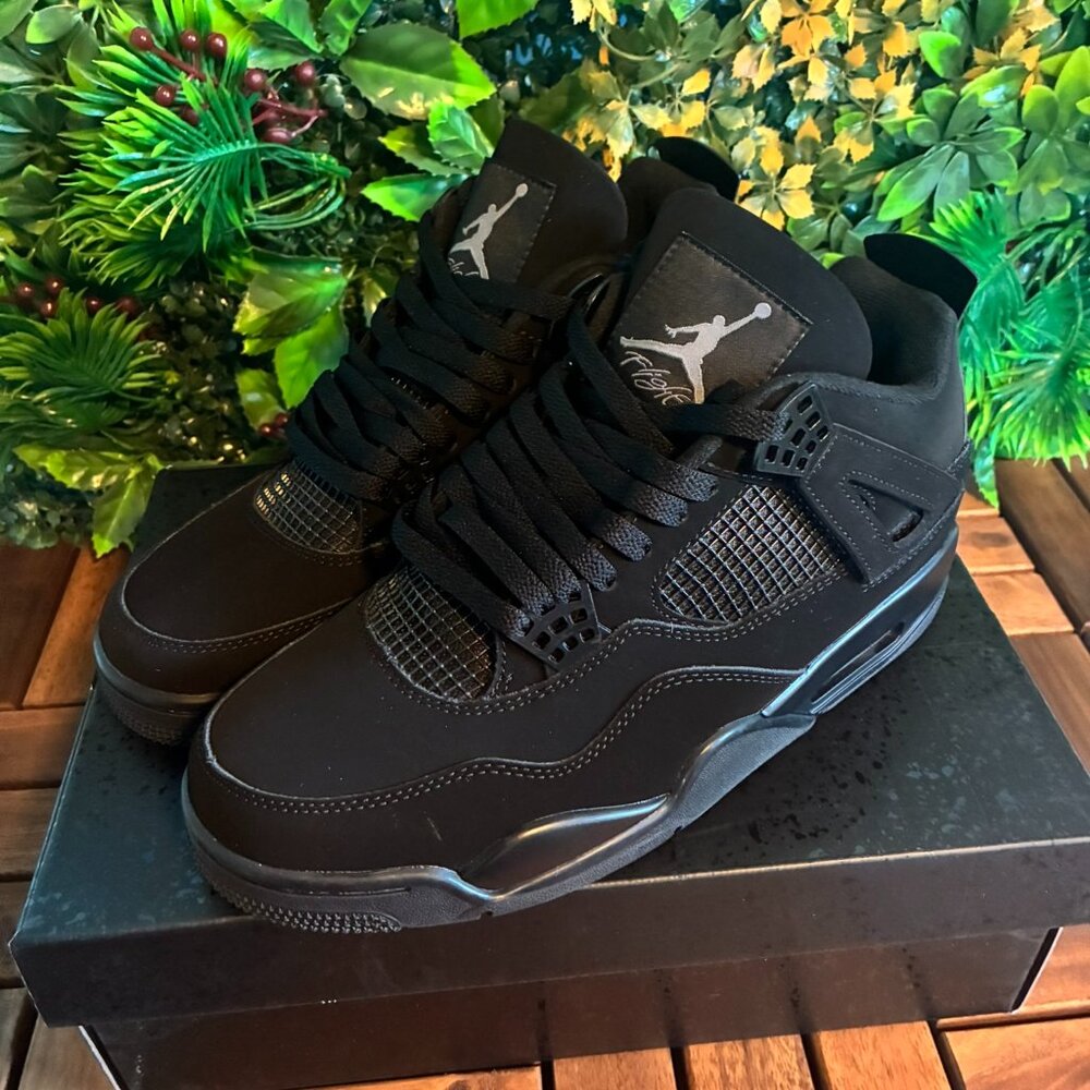 JORDAN 4 BLACK CATS